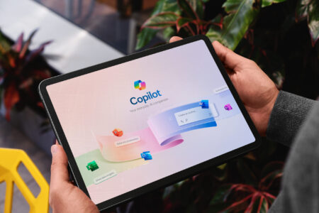 Microsoft Copilot Enhancements: Intelligent Assistance, Memory, and Mobile Functionality